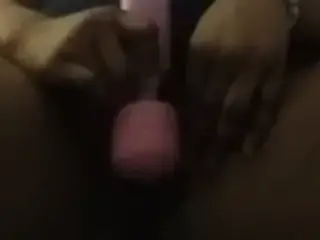 Chocolate bbw masturbates
