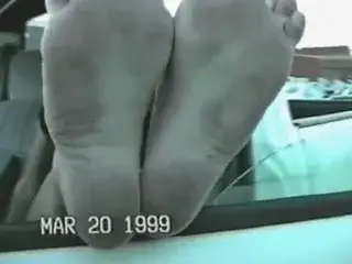 outdoor feet pick up