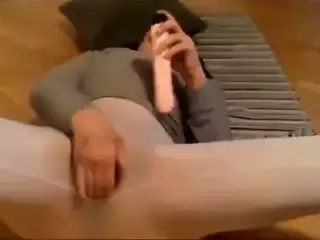 Amateur Chav Leggings Play