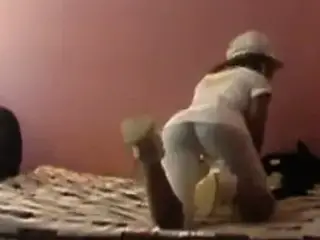 Une danseuse black hyper bandante