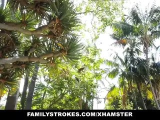 familyStrokes- Misty Look-alike Blows brother For POkemonGo