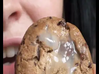 Cum on Food - Cookie