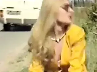Anal am Strassenrand