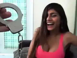 Mia Khalifa birthday sex