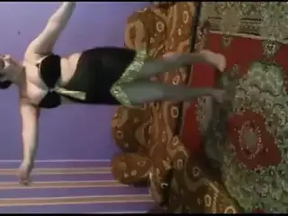 Egyption girl dance