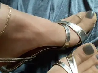 FEET NYLONS SHOEPLAY
