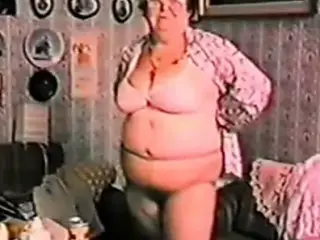 See my slut granny ! Amateur