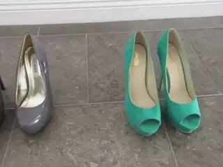 Sexy ebony feet..