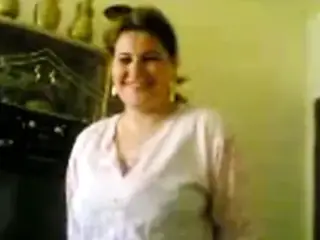 ARAB GRANNY SEX
