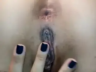 LOVELY BOOTYHOLE EXPOSURE: TOOT IT & POOT IT!!!!!!