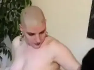 bald chick