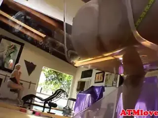 Roundass babe spreads her bigass