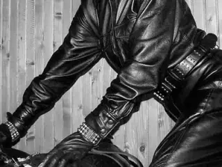 The Leather Domina - Leather Fetish - Total Leather Bondage