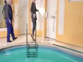 OLD DUDES NUTTING ON PRETTY YOUNG GIRLS