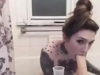 Home D20 - Spit and pee games