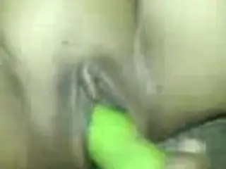 Muslim hijab slut fucked with cucumber