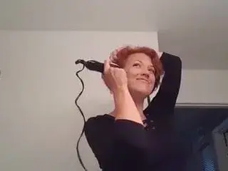 sexy milf shaves her head