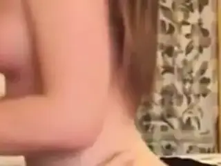 Japinha cavalgando no namorado