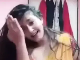 Indian Desi bhabhi seductive dance