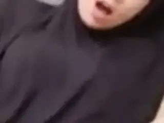 Hijab masturbation