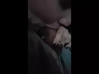Meine frau lutscht meinen schwanz