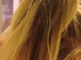 001.MOV