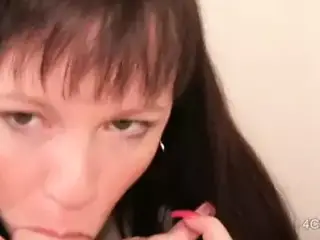 Mature Genie 4 Cocksucking blowjob