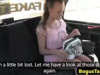 Bigtitted Britt pussyfucked during taxi ride