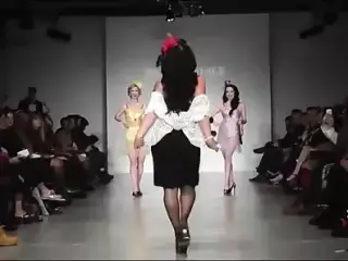 desfile lingerie vintage deliciiosas