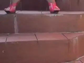 Paula piss on the stairs