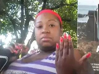 Socorra Paige Pink Toenails