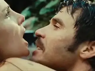 Elsa Pataky - Di Di Hollywood (2010) Sex Scene