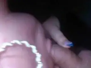 magyar csaj kocsiba szopik