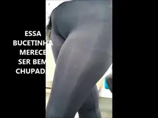 Essa xota merece ser bem chupada