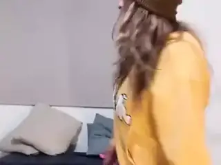 Gorgeous goddess show precious feet