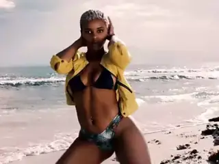 Sexy BLACK Women OMG!! - Ameman