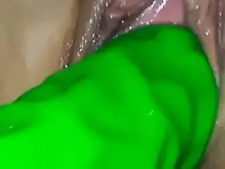 Lady loose smash hulk dildo