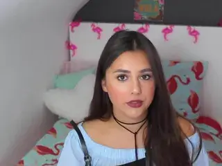 Sexy french brunette feet..