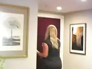 karen does delivery boy