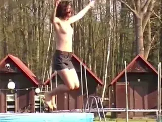 Funky Guste -Topless skipping