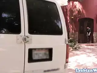 Inked lesbian pussyfucks babe using strapon