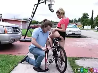Cock hungry teenie wastes no time pleasuring her stepbro