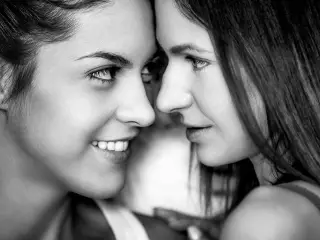 Spanish Carolina Abril and her Ukrainian girlfriend