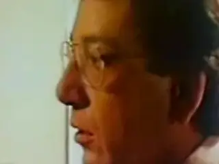 greek porno aggeloi tis diastrofis (1983)