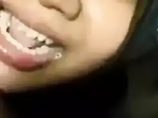 Amateur hijab girl sucking her boyfriend dick