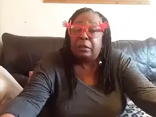 BLACK GRANNY WIFE SWAPPERS!