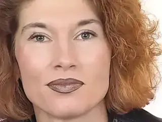 redhead milf fickt dildo beim casting