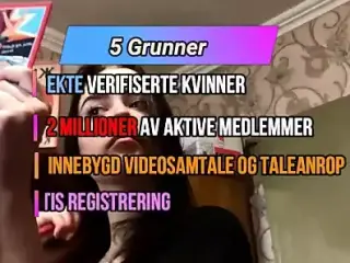 Romantisk sex etter en dusj - ungt par i kjaerlighet