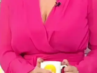 Susanna Reid Cleavage 15th June 2021