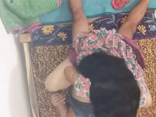 Hot sexy Kitu Bhabhi's husband-wife real love and sex video at her parents' home.